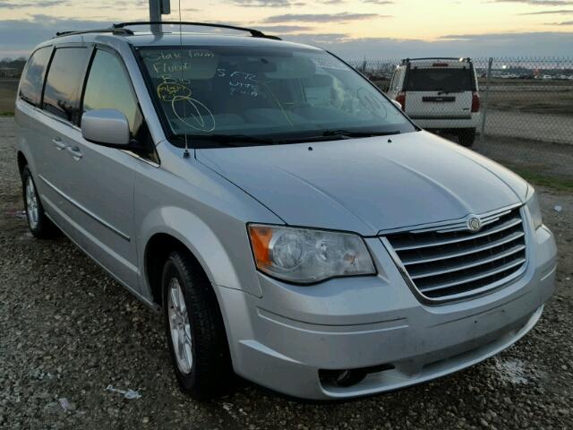 2A4RR5D19AR466010 - 2010 CHRYSLER TOWN & COU SILVER photo 1