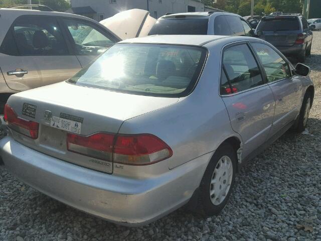 1HGCG65572A040204 - 2002 HONDA ACCORD LX SILVER photo 4