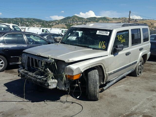 1J8HG48K16C362964 - 2006 JEEP COMMANDER GRAY photo 2
