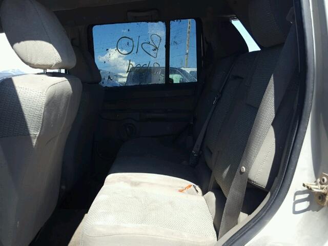 1J8HG48K16C362964 - 2006 JEEP COMMANDER GRAY photo 6