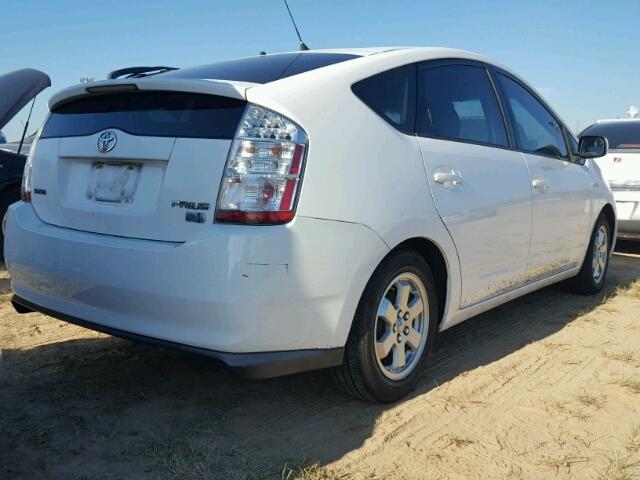 JTDKB20U383315662 - 2008 TOYOTA PRIUS WHITE photo 4