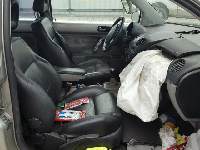 3VWED21C01M478283 - 2001 VOLKSWAGEN NEW BEETLE Gümüş foto 5