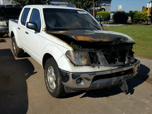 1N6AD07U17C410037 - 2007 NISSAN FRONTIER S WHITE photo 1