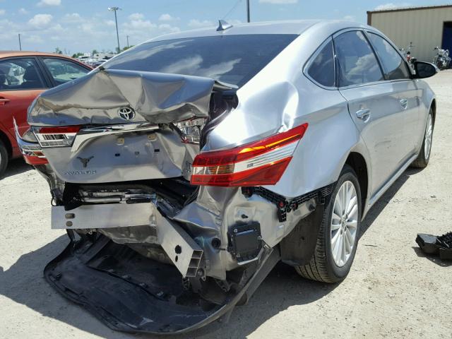 4T1BD1EB1FU046334 - 2015 TOYOTA AVALON HYB SILVER photo 4