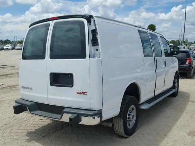 1GTW7AFF6H1913228 - 2017 GMC SAVANA G25 WHITE photo 4