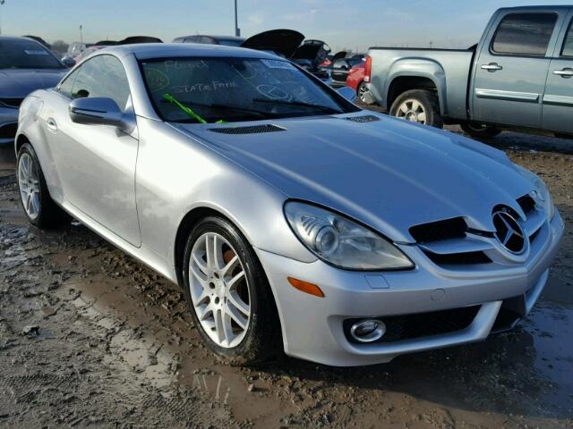 WDBWK54F59F192749 - 2009 MERCEDES-BENZ SLK SILVER photo 1