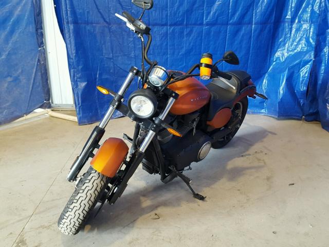 5VPMB36N3D3010351 - 2013 VICTORY MOTORCYCLES JUDGE ORANGE photo 2
