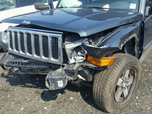 1J8HG48K07C690037 - 2007 JEEP COMMANDER GRAY photo 9