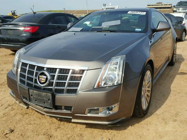 1G6DP1E33C0127693 - 2012 CADILLAC CTS GRAY photo 2