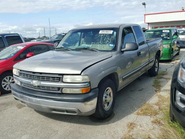 2GCEC19V321185783 - 2002 CHEVROLET SILVERADO GOLD photo 2