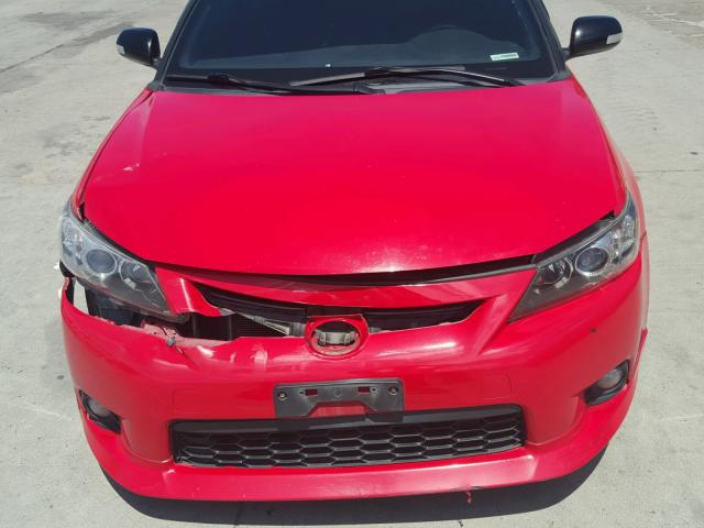 JTKJF5C79D3051261 - 2013 TOYOTA SCION TC RED photo 9