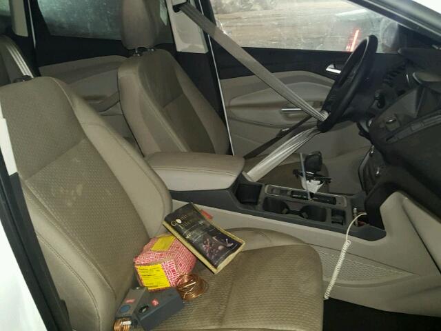 1FMCU0GD3HUD78162 - 2017 FORD ESCAPE SE 白色 照片 5