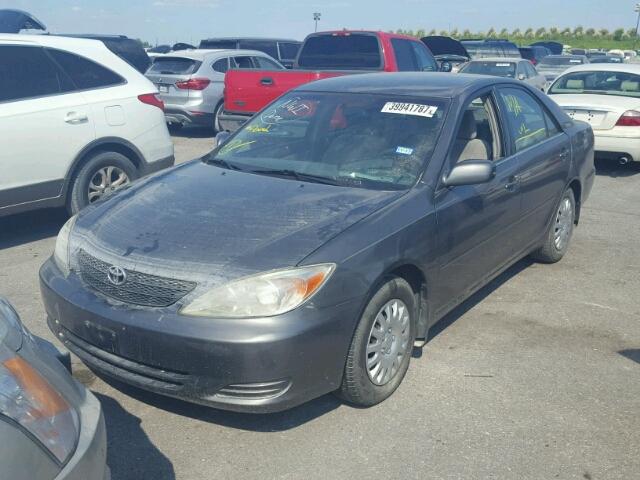 4T1BE32K33U771085 - 2003 TOYOTA CAMRY LE ნაცრისფერი ფოტო 2