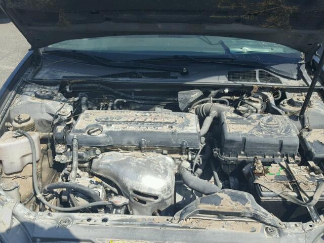 4T1BE32K33U771085 - 2003 TOYOTA CAMRY LE ნაცრისფერი ფოტო 7