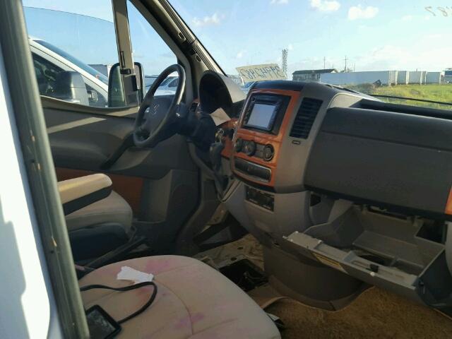 WDAPF4CC1C9528854 - 2012 MERCEDES-BENZ SPRINTER WHITE photo 5