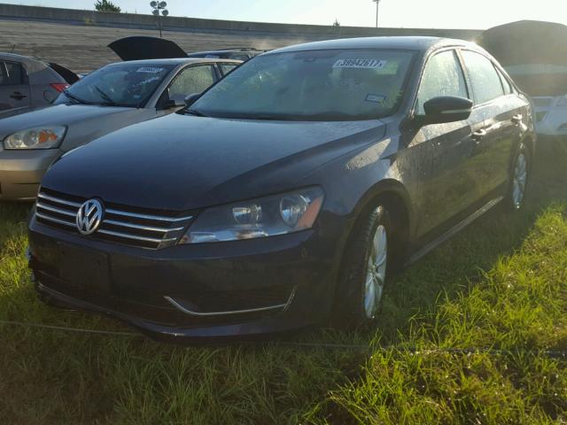 1VWAP7A37DC037470 - 2013 VOLKSWAGEN PASSAT BLUE photo 2