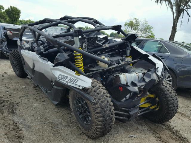 3JBVMAY41JK000383 - 2018 CAN-AM MAVERICK X SILVER photo 3