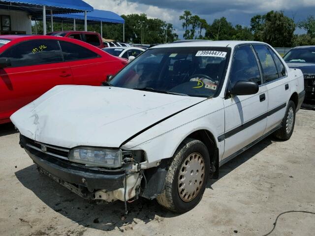 1HGCB7648PA171207 - 1993 HONDA ACCORD DX WHITE photo 2