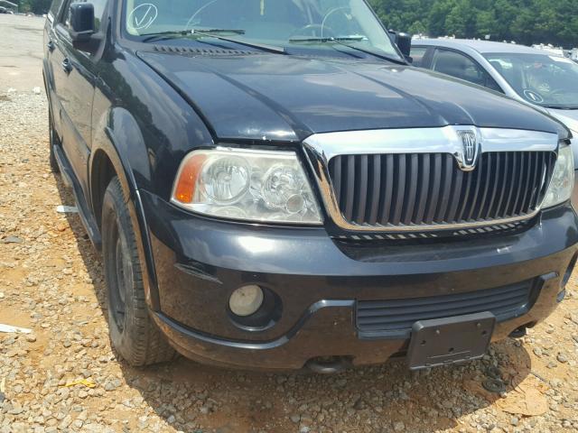 5LMFU27R34LJ25814 - 2004 LINCOLN NAVIGATOR BLACK photo 9