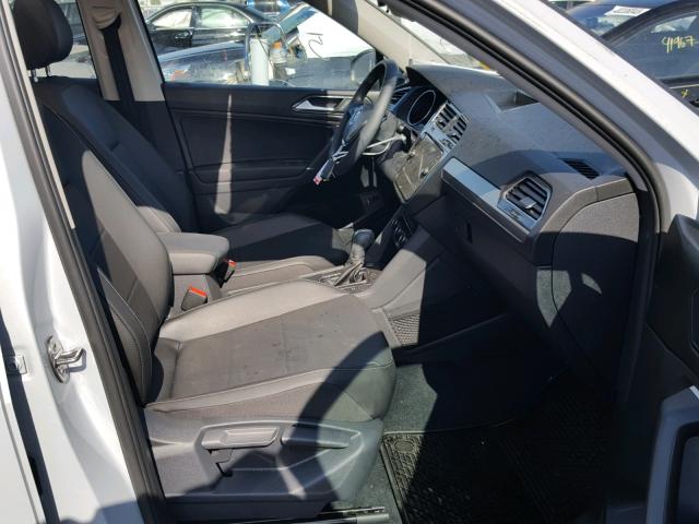 3VV3B7AX9JM073864 - 2018 VOLKSWAGEN TIGUAN SE Білий фото 5
