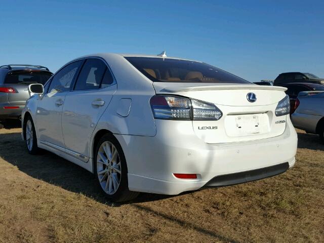 JTHBB1BA0A2019179 - 2010 LEXUS HS WHITE photo 3