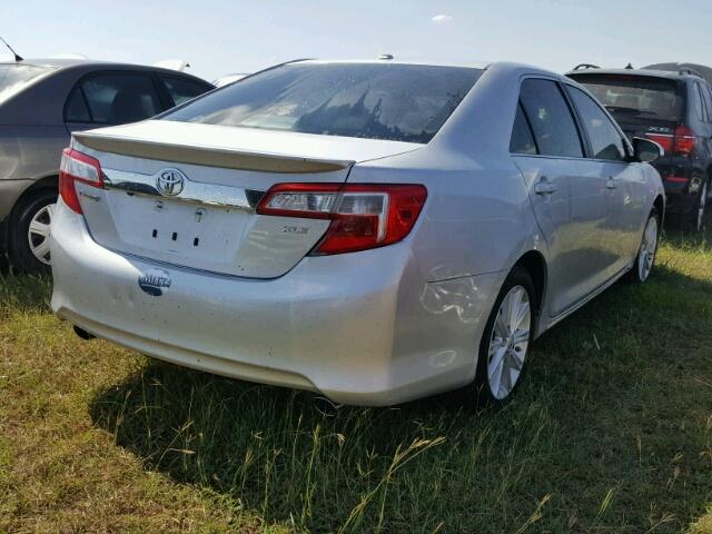 4T1BK1FK6CU506796 - 2012 TOYOTA CAMRY SE SILVER photo 4