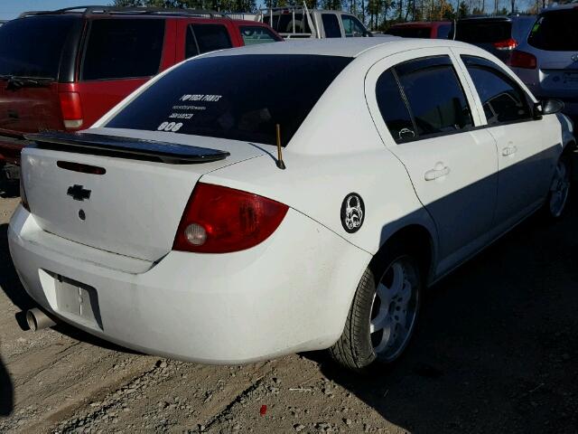 1G1AK58F267743725 - 2006 CHEVROLET COBALT LS WHITE photo 4