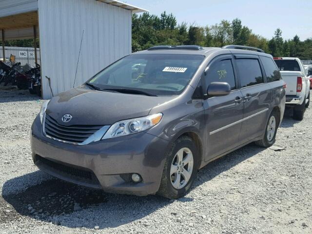 5TDYK3DC7ES477015 - 2014 TOYOTA SIENNA GRAY photo 2