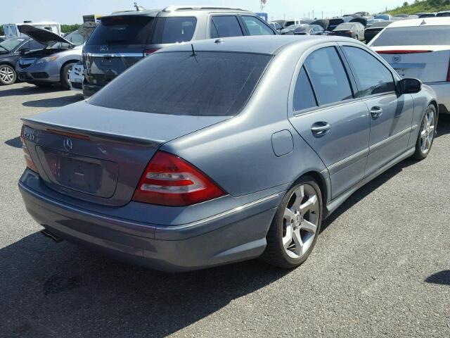 WDBRF52H57F910433 - 2007 MERCEDES-BENZ C 230 BLUE photo 4