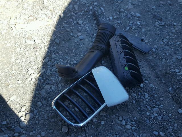 5UXFG2C54CL778134 - 2012 BMW X6 XDRIVE3 WHITE photo 9