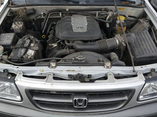 4S6CK58W314402198 - 2001 HONDA PASSPORT E SILVER photo 7