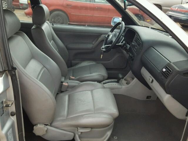 3VWDC21V32M813828 - 2002 VOLKSWAGEN CABRIO GLX 银色 照片 5