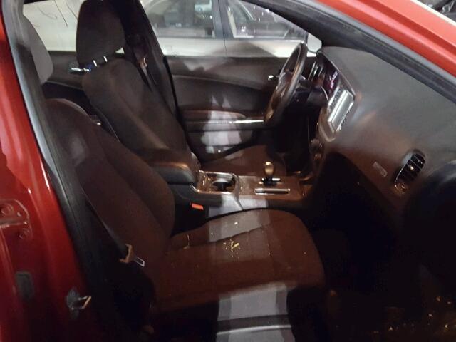 2C3CDXHG9DH525205 - 2013 DODGE CHARGER SX RED photo 5