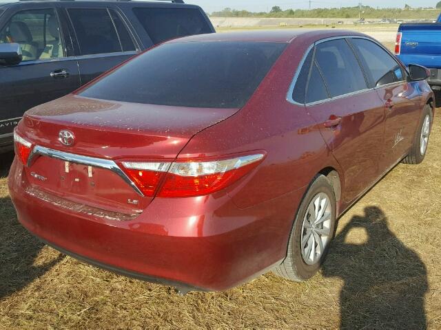 4T1BF1FK4HU668373 - 2017 TOYOTA CAMRY RED photo 4