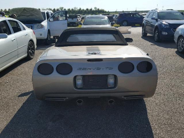 1G1YY32G725110212 - 2002 CHEVROLET CORVETTE SILVER photo 6