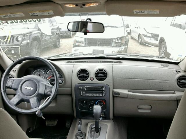 1J4GL48K97W562046 - 2007 JEEP LIBERTY TAN photo 9