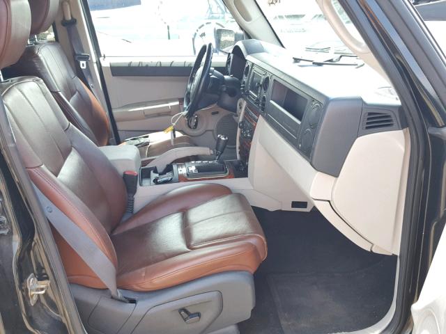 1J8HG58246C165034 - 2006 JEEP COMMANDER BLACK photo 5