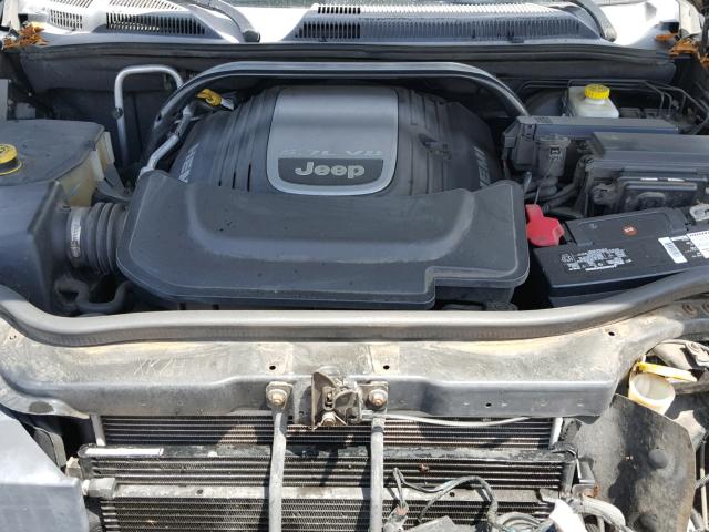 1J8HG58246C165034 - 2006 JEEP COMMANDER BLACK photo 7