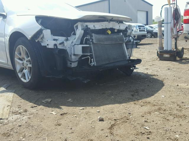 1G11D5RR8DF107560 - 2013 CHEVROLET MALIBU 1LT WHITE photo 9