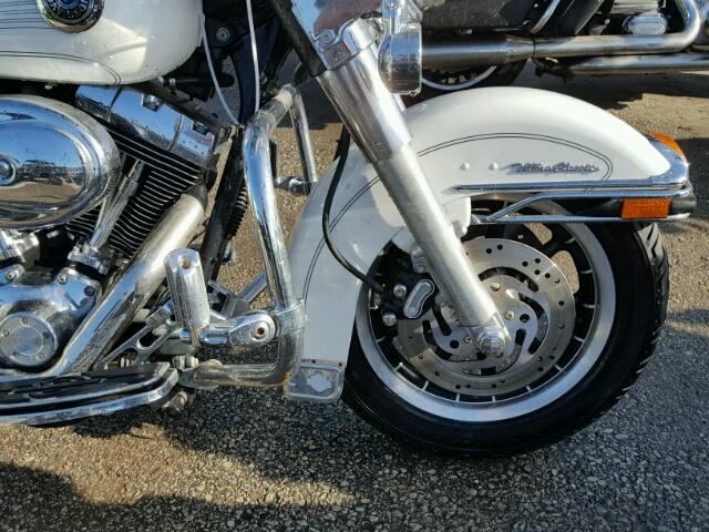 1HD1FCW104Y626027 - 2004 HARLEY-DAVIDSON FLHTCUI WHITE photo 10