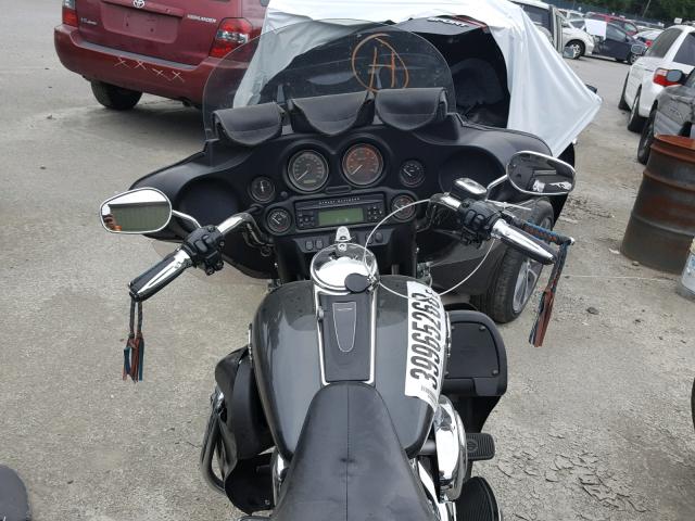 1HD1FCW126Y642295 - 2006 HARLEY-DAVIDSON FLHTCUI BLACK photo 5