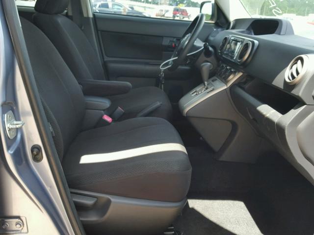 JTLKE50EX91068918 - 2009 TOYOTA SCION XB Grau Foto 5