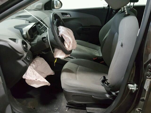 1G1JA5SH9D4251284 - 2013 CHEVROLET SONIC LS 黑色 照片 5