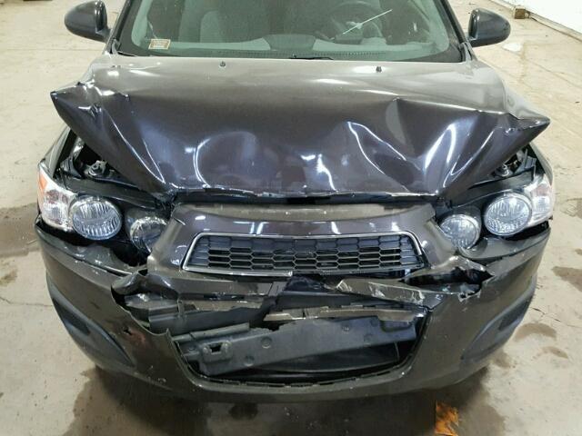 1G1JA5SH9D4251284 - 2013 CHEVROLET SONIC LS 黑色 照片 7