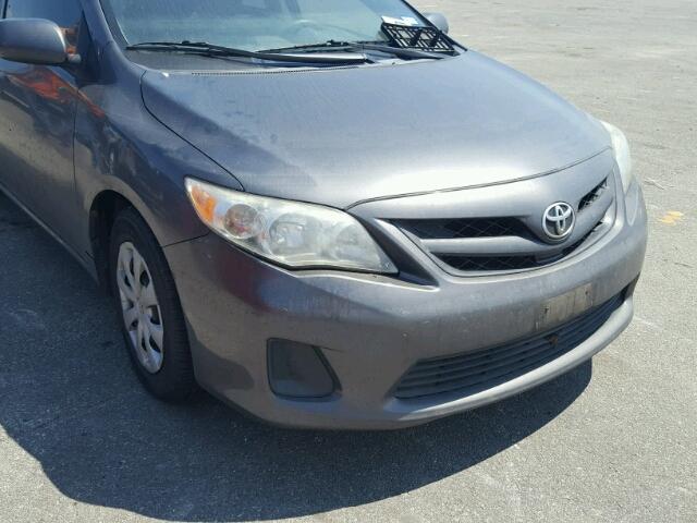 5YFBU4EE9CP061625 - 2012 TOYOTA COROLLA BA GRAY photo 9