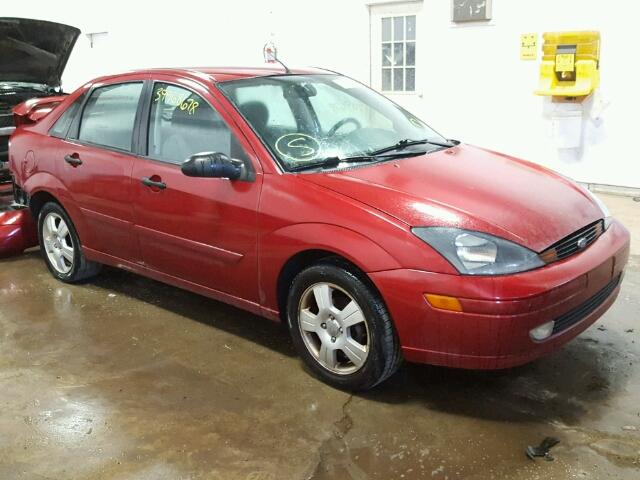 1FAHP38Z94W147798 - 2004 FORD FOCUS ZTS RED photo 1