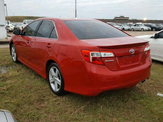 4T1BF1FK7EU787630 - 2014 TOYOTA CAMRY RED photo 3