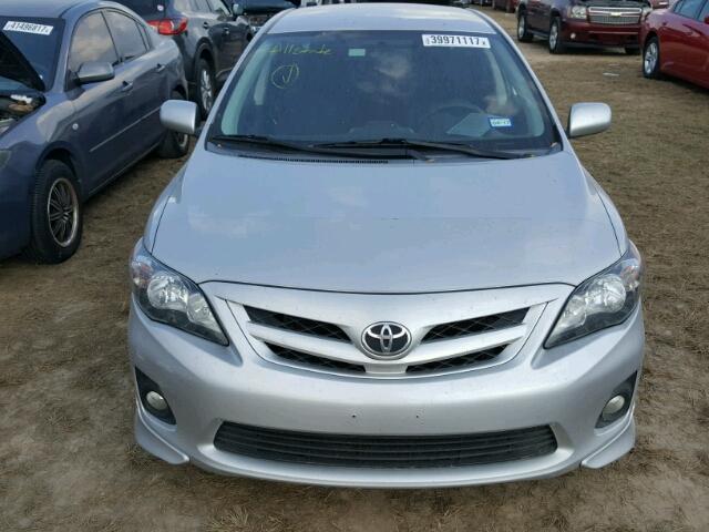 5YFBU4EE1DP123598 - 2013 TOYOTA COROLLA SILVER photo 9