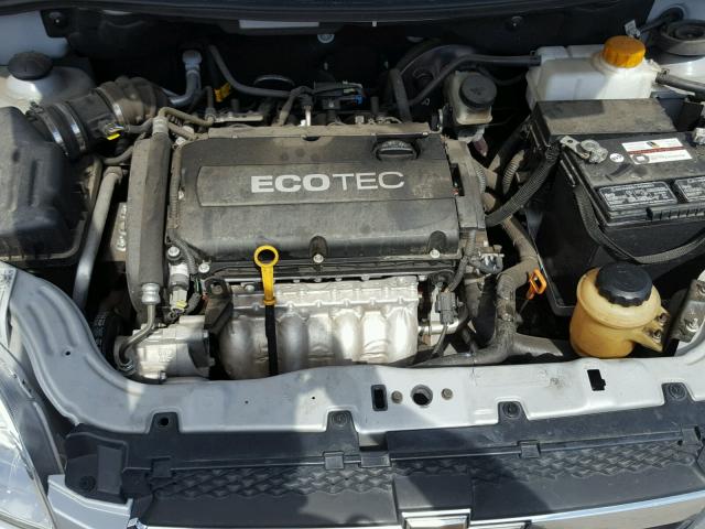 KL1TD5DE1BB181077 - 2011 CHEVROLET AVEO LS 银色 照片 7