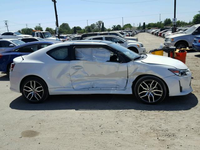 JTKJF5C7XF3094784 - 2015 TOYOTA SCION TC 白色 照片 9